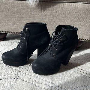 Steve Madden Suede Booties